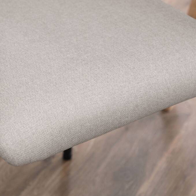2 Spisestuestoler sett i linlook – buet ryggstøtte, armlener og stålramme, beige