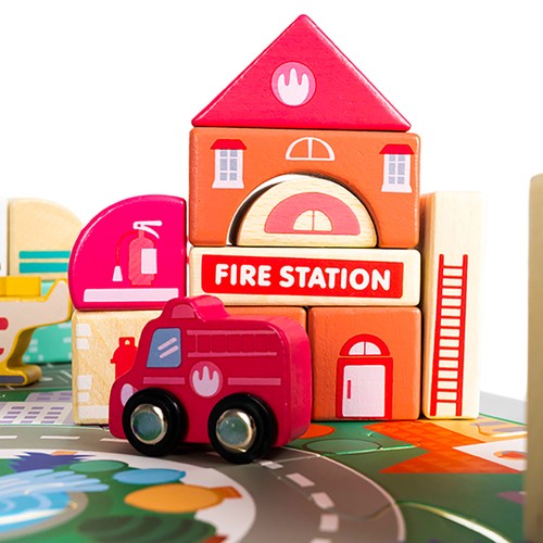 Stadsett i tre – 115 byggeklosser med puslematte for fantasifull lek og byplanlegging