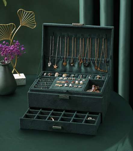 Grønn smykkeskrin – 24,5 × 18 × 11,5 cm