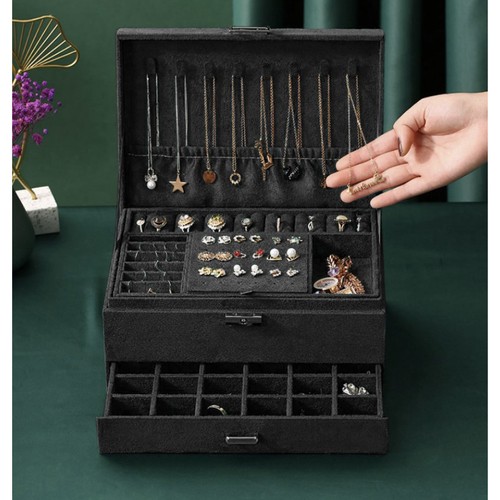 Smykkeskrin – svart oppbevaringsboks for smykker