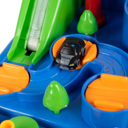 Spennende bilhinderbane – interaktivt lekesett med 4 biler, helikopter og bevegelige hinder