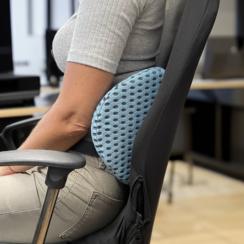 Ergonomisk korsryggpute – memory foam, 23 × 13 × 46 cm