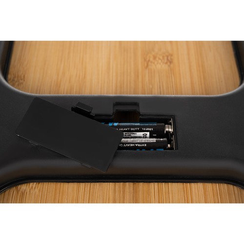 Baderomsvekt i bambus med maksimal kapasitet på 180 kg