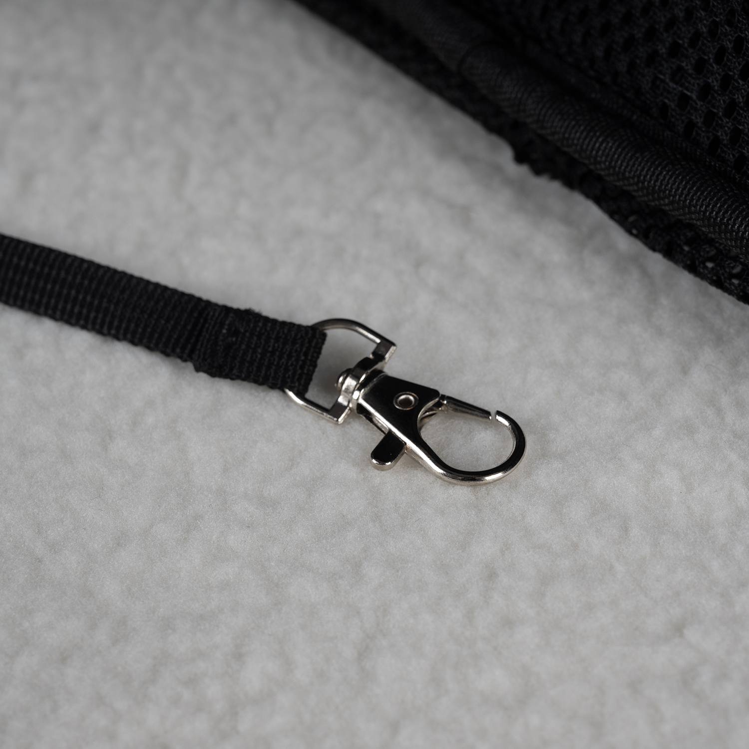 Ryggsekk for katt & hund – ventilert modell med lommer, gjennomsiktig front, 35×41,5×28 cm (maks 7 kg), svart