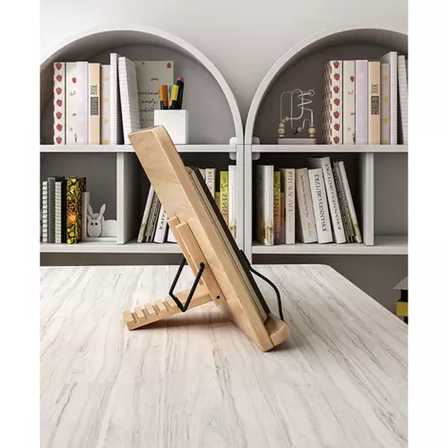 Bokstativ i bambus – nettbrettstativ med justerbar vinkel