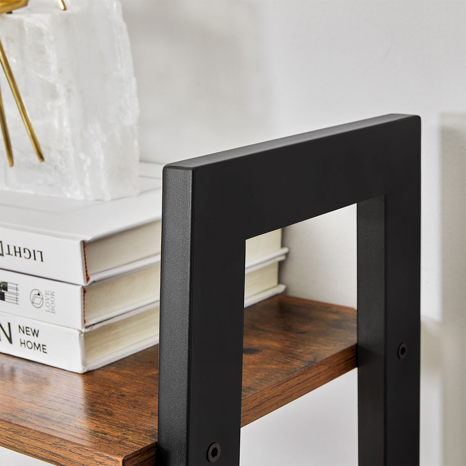 Stigehylle med hyller i industriell stil – 56 x 34 x 137,5 cm