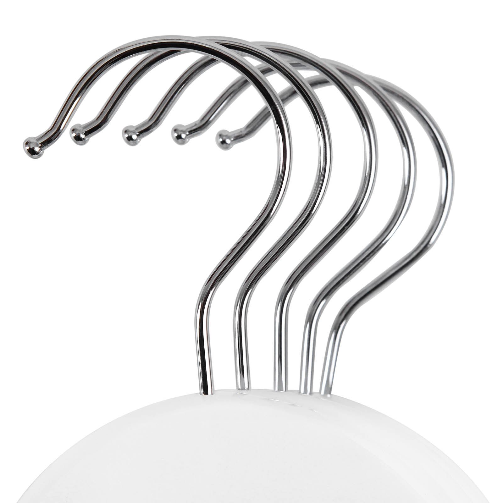 Hvite kleshengere i tre, 20-pakning, med sklisikring på buksebøylen