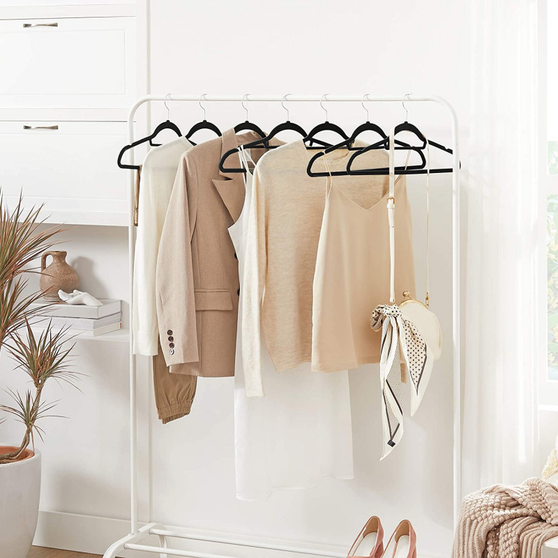 Sklisikre fløyelskleshengere 20-pakning – elegant og slank design (svart)