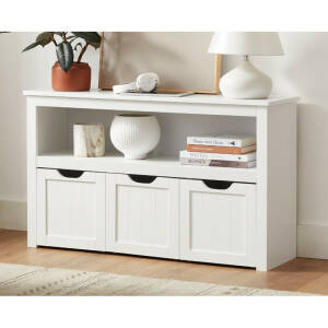 Sidebord i retrostil med 3 store skuffer og et praktisk åpent rom